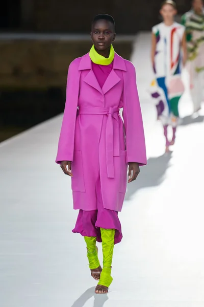 Look 4